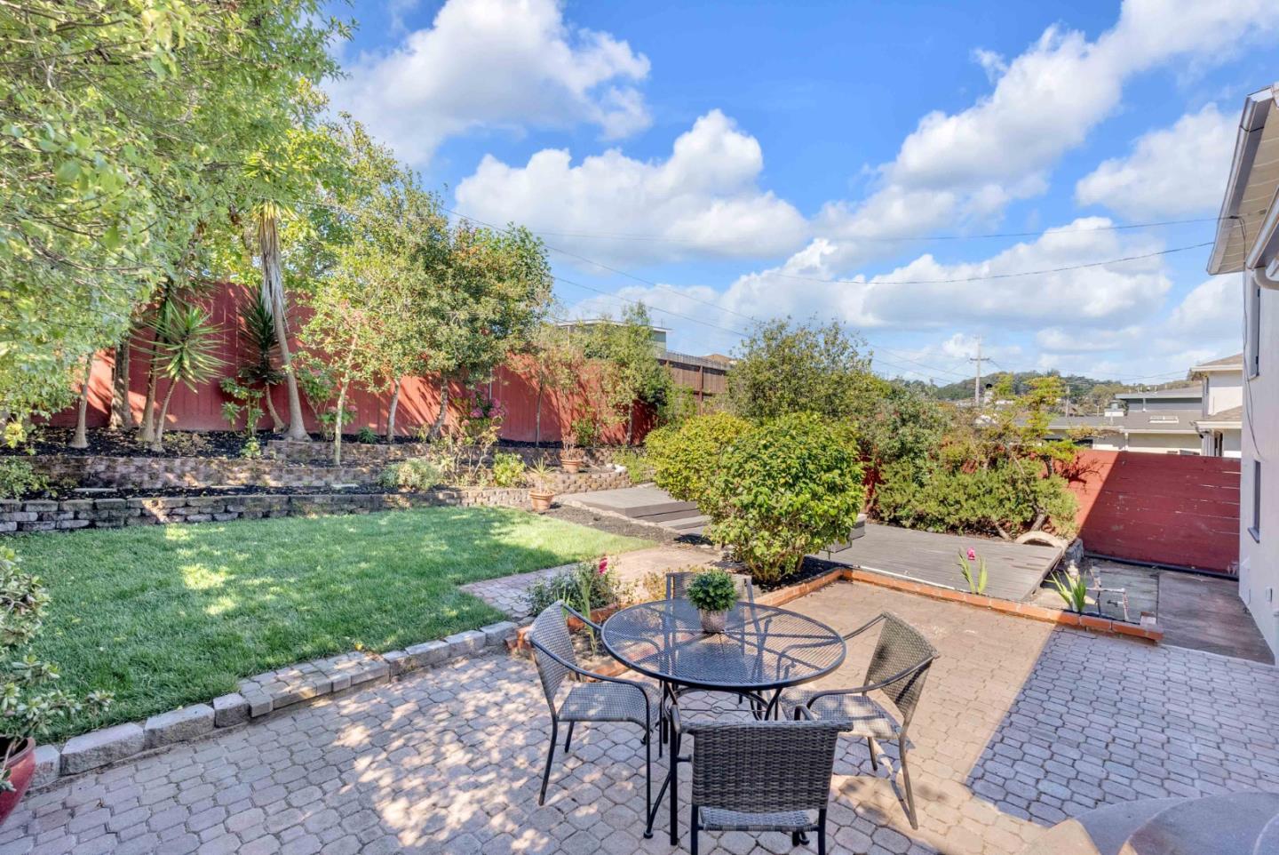 242 Longford DR