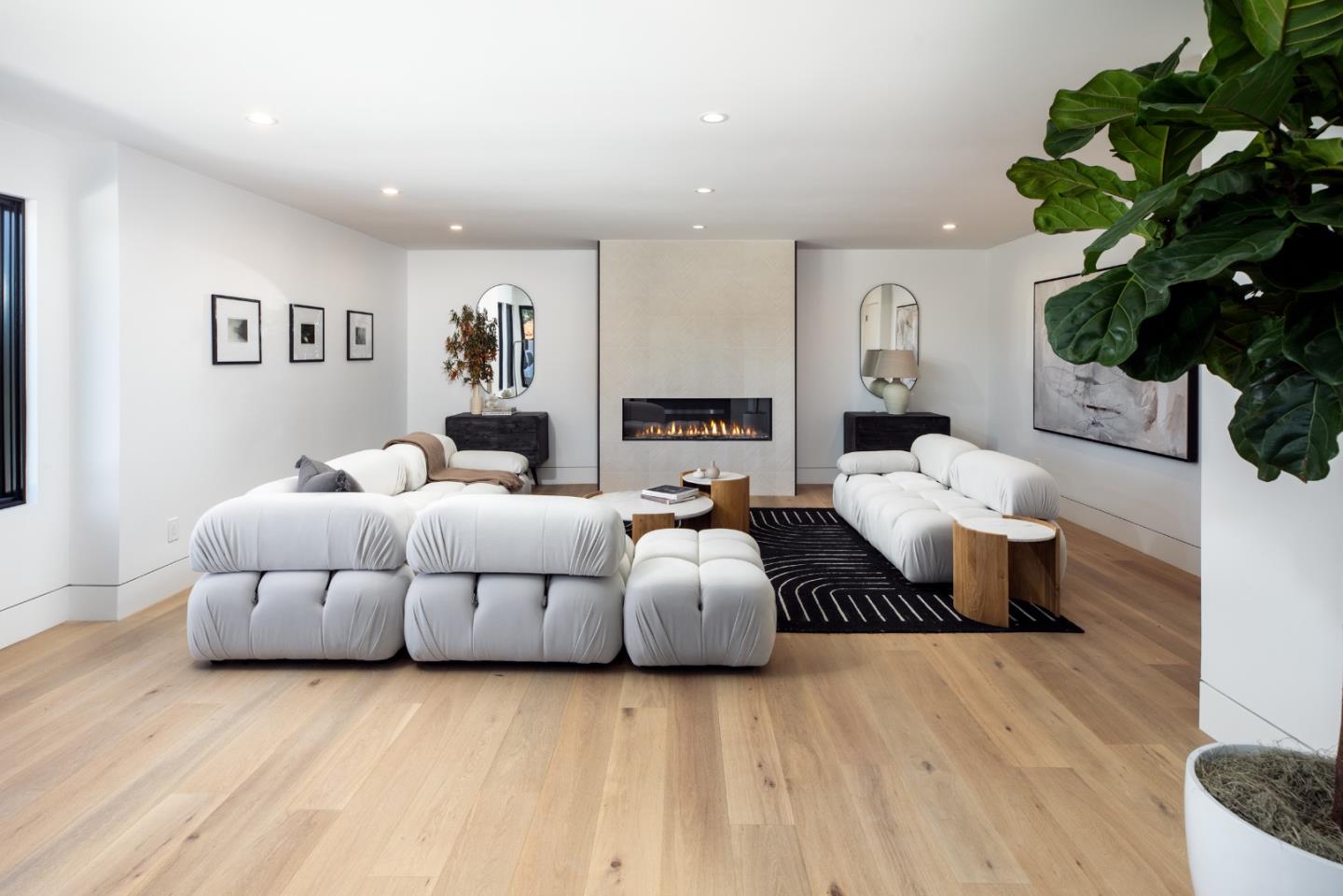 171 Coronado AVE