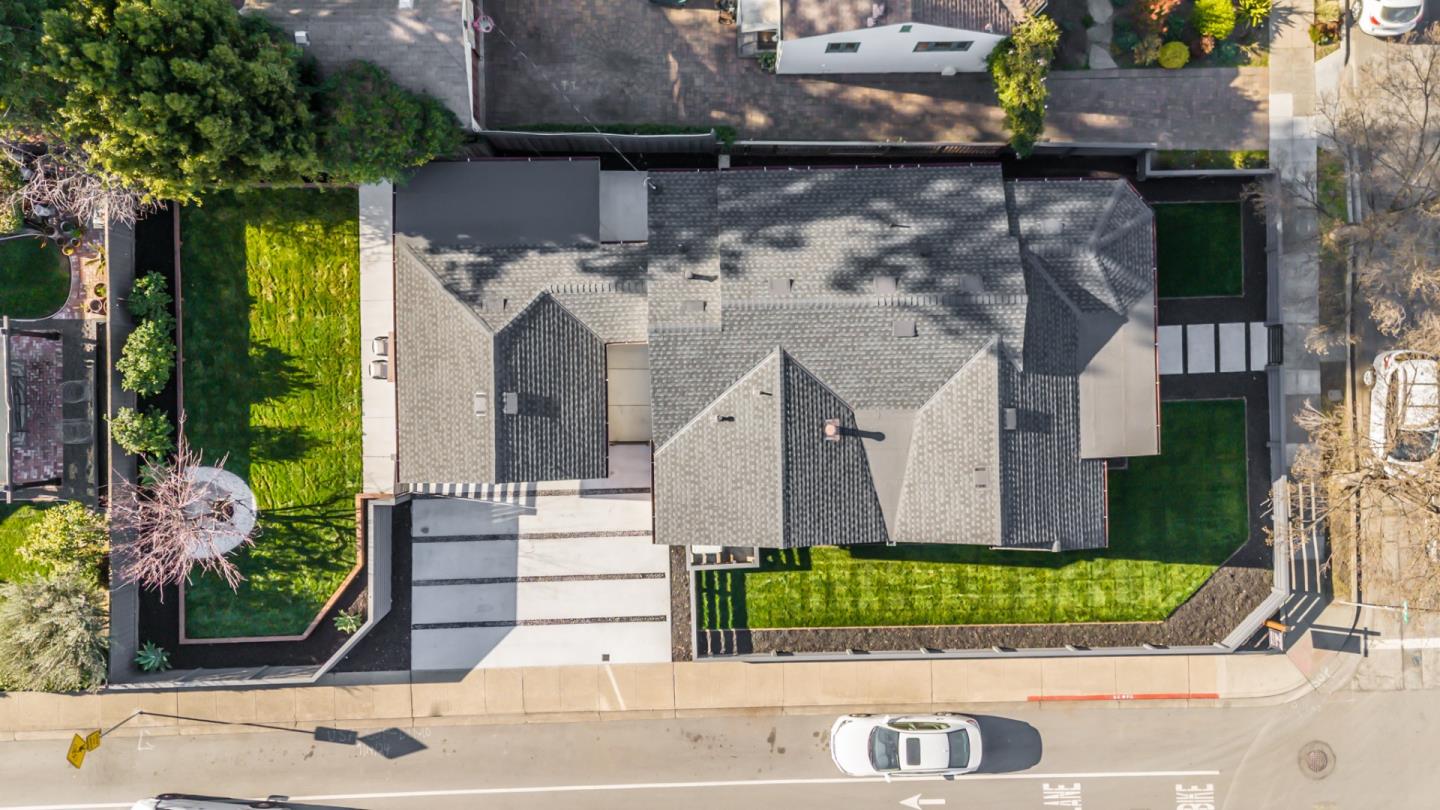 1040 Walnut ST
