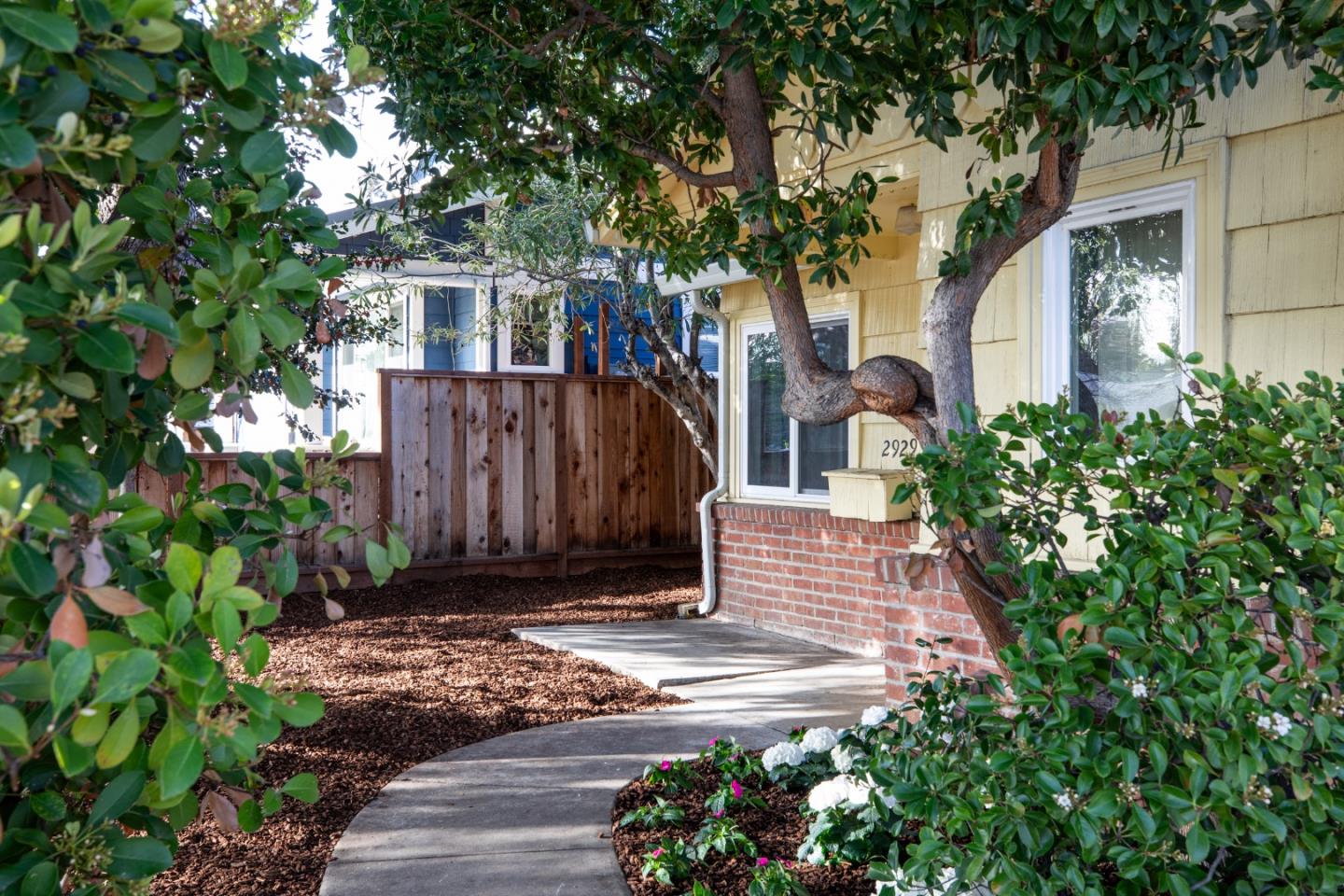 2929 Bryant