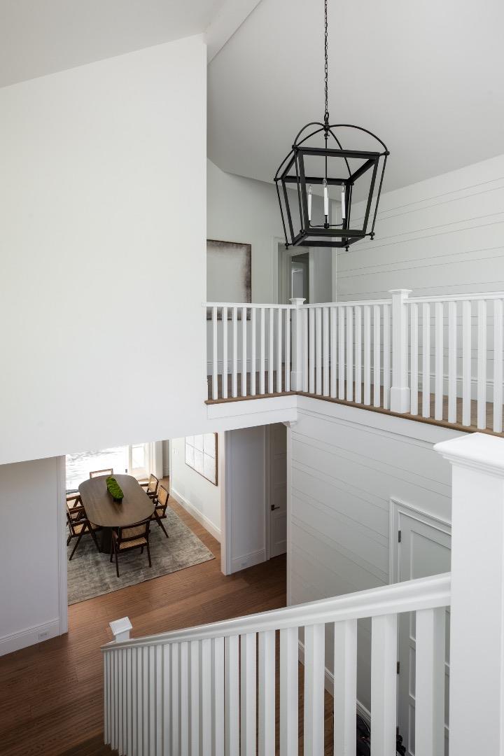 264 Bay RD