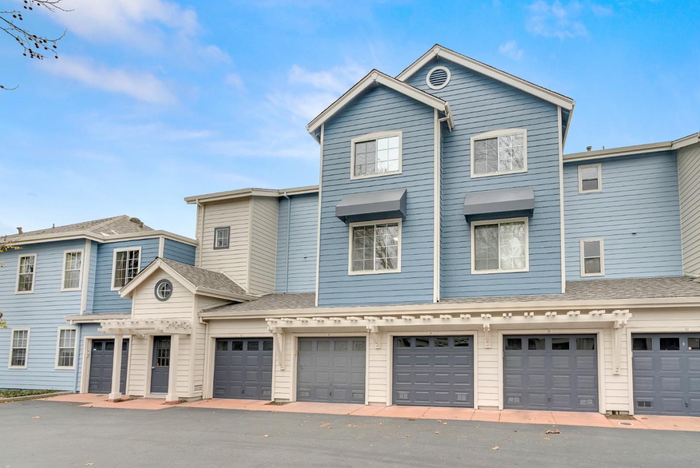 601 Arcadia Terrace 202