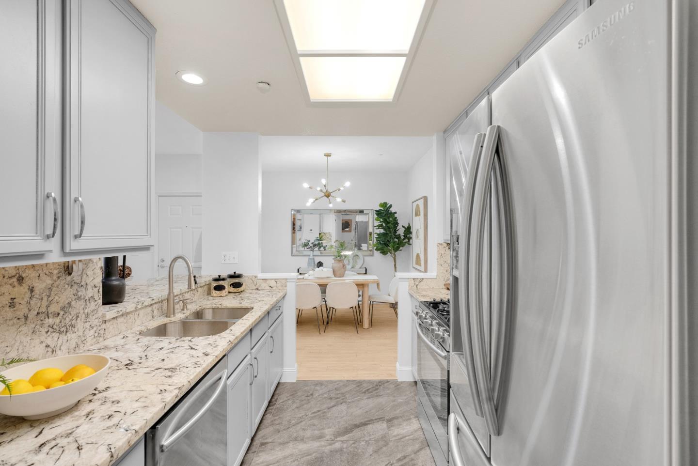 601 Arcadia Terrace 202