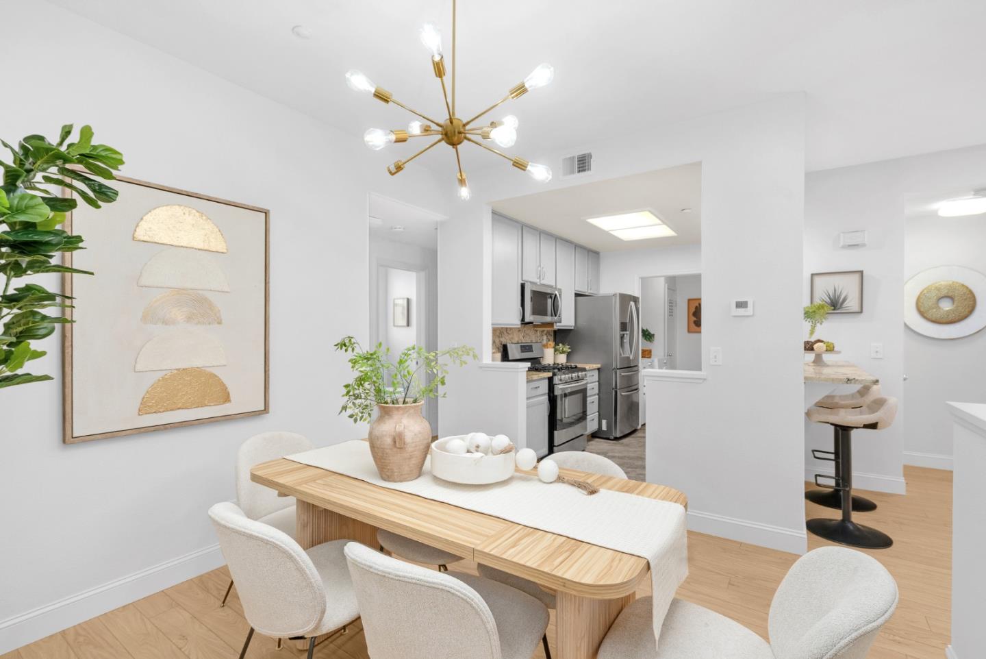 601 Arcadia Terrace 202