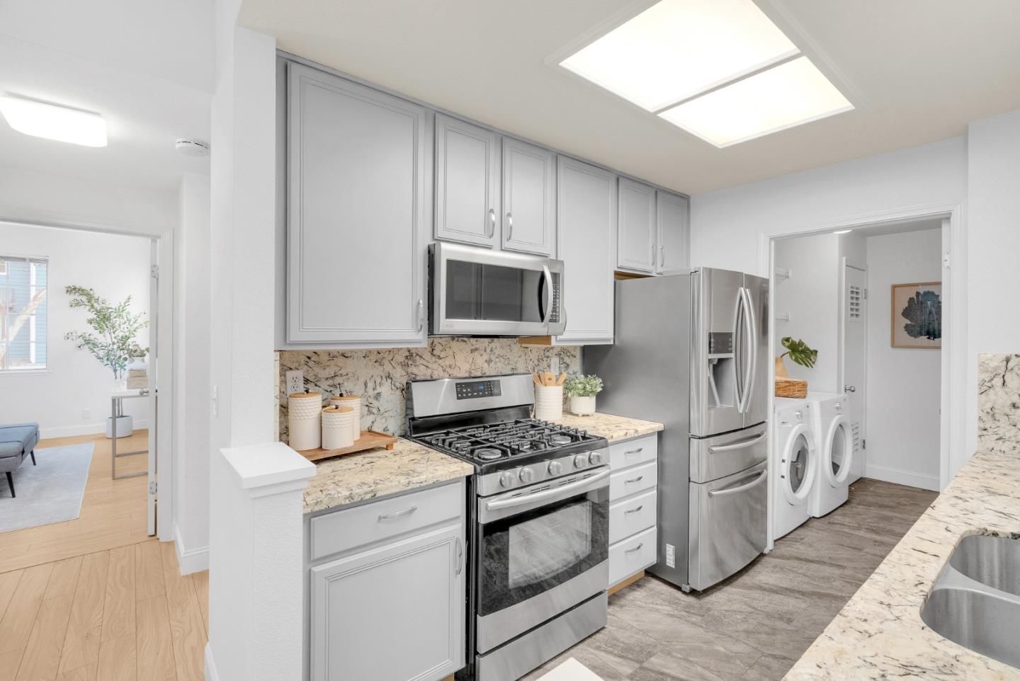 601 Arcadia Terrace 202