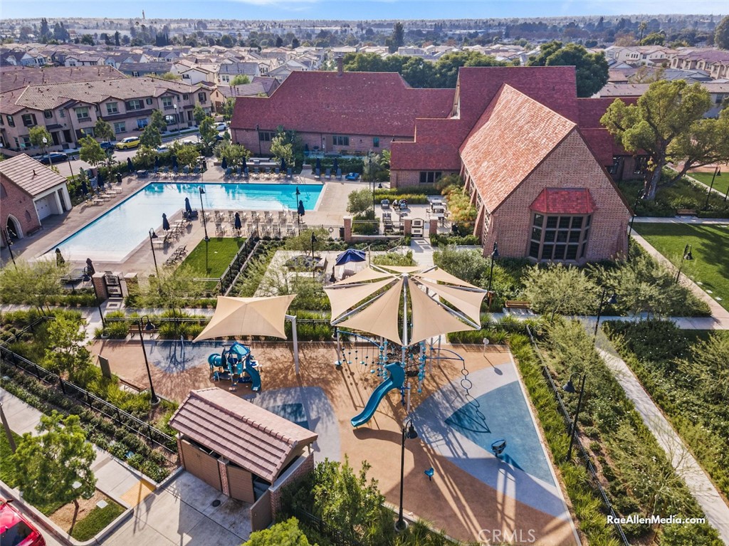 7351 Wisteria Lane