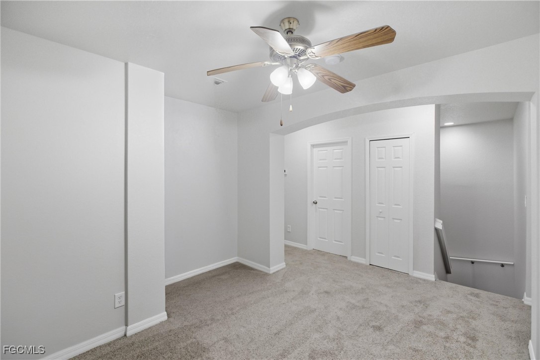 9656 Roundstone CIR