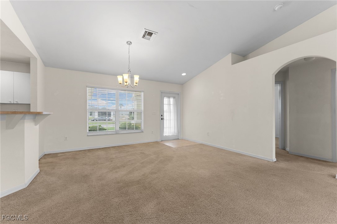 706 Kismet PKWY E
