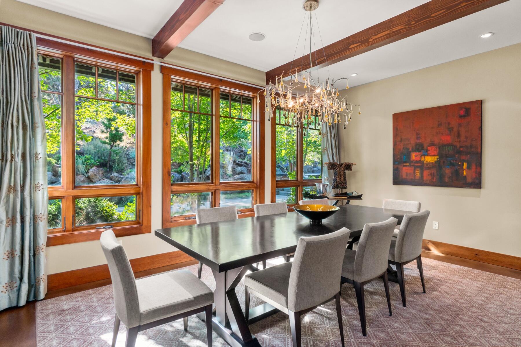 3449 NW Greenleaf Way