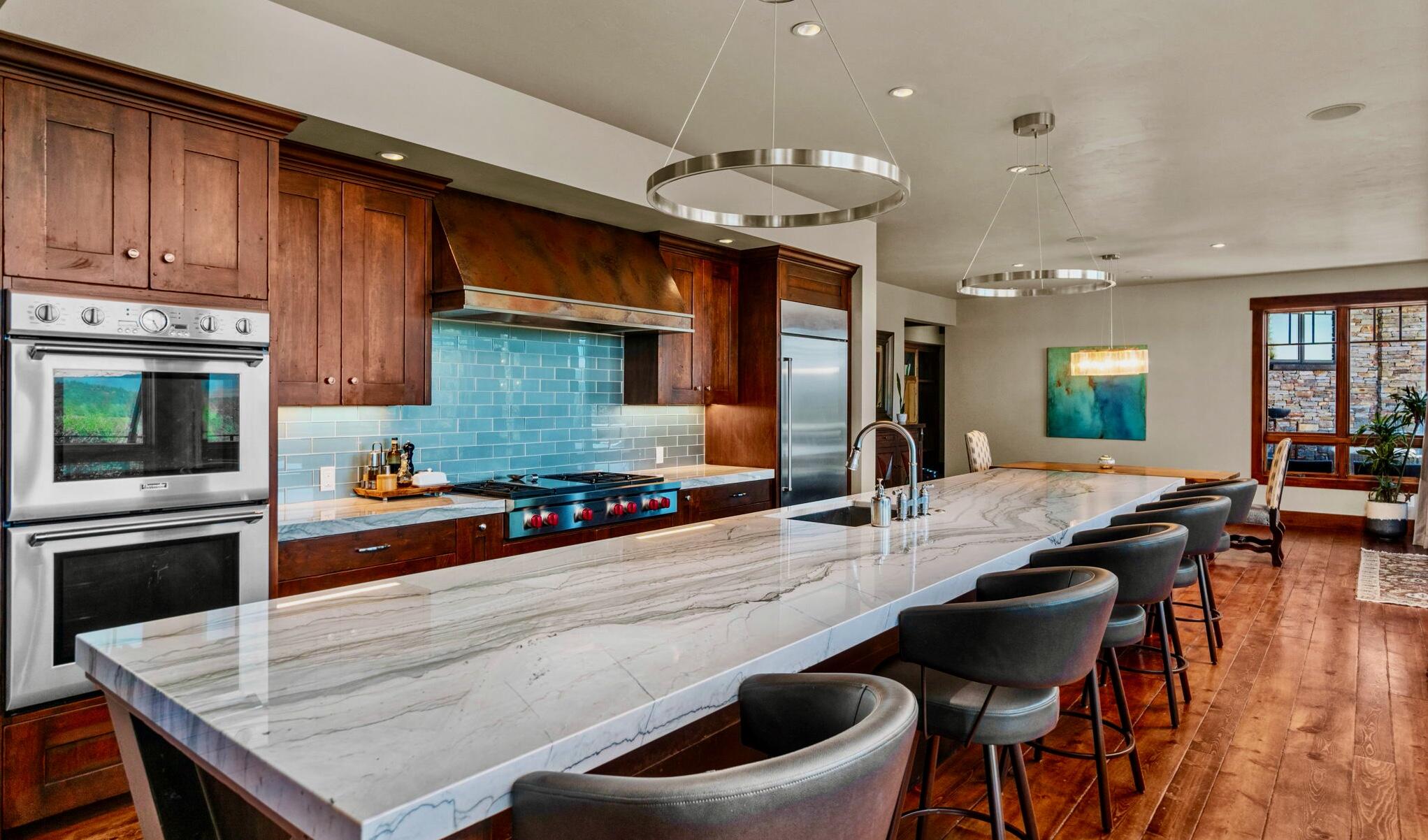 3449 NW Greenleaf Way