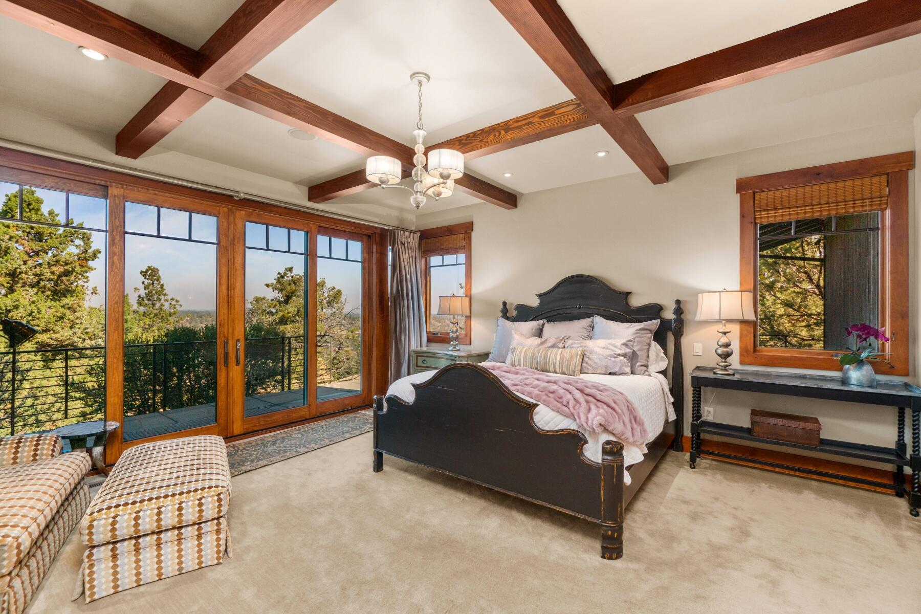 3449 NW Greenleaf Way