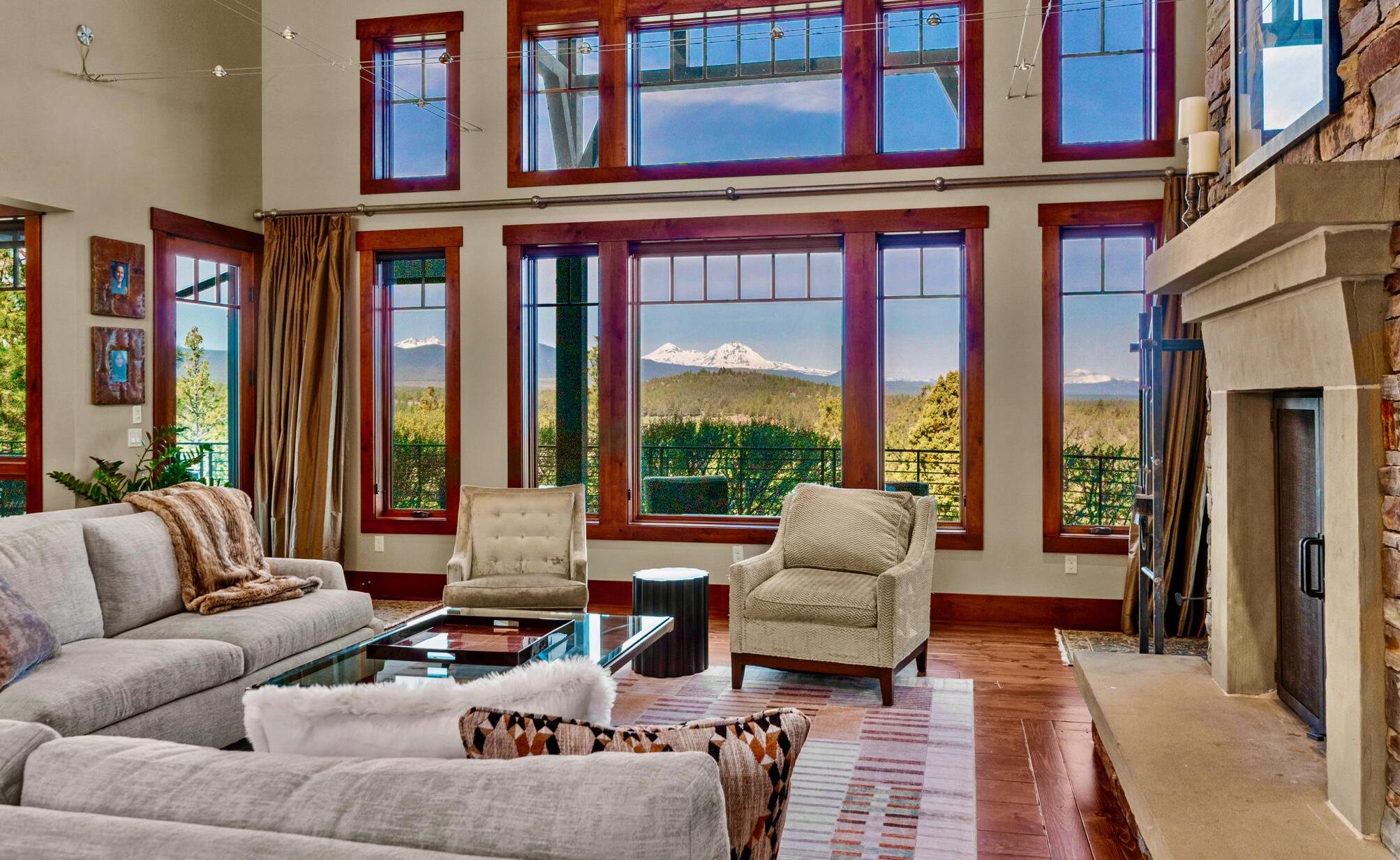 3449 NW Greenleaf Way