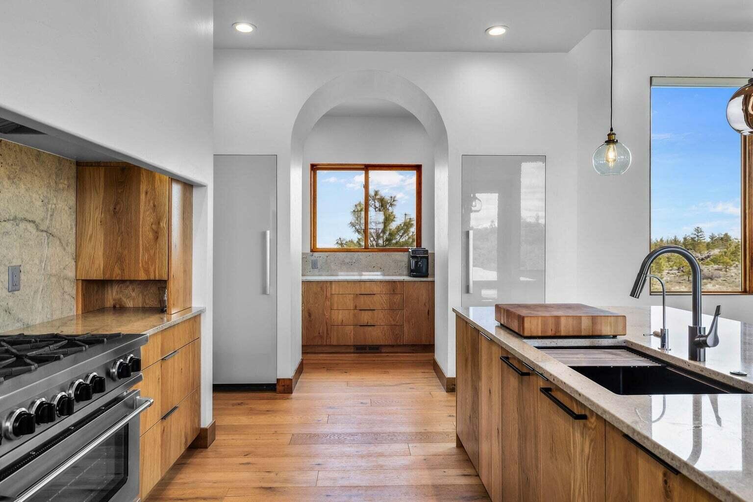 16920 Jefferson Vista Place