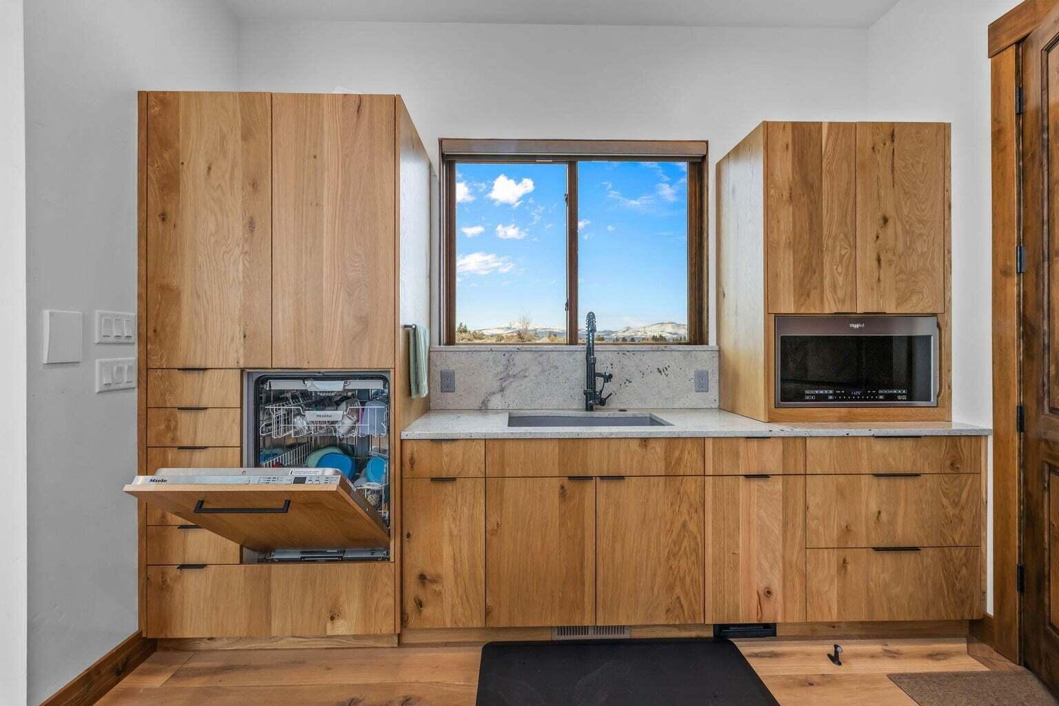 16920 Jefferson Vista Place