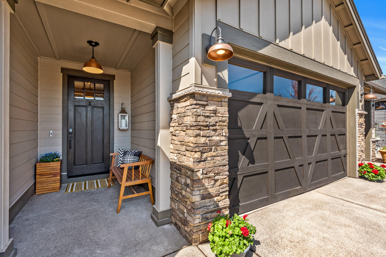 3059 NW Hidden Ridge Drive