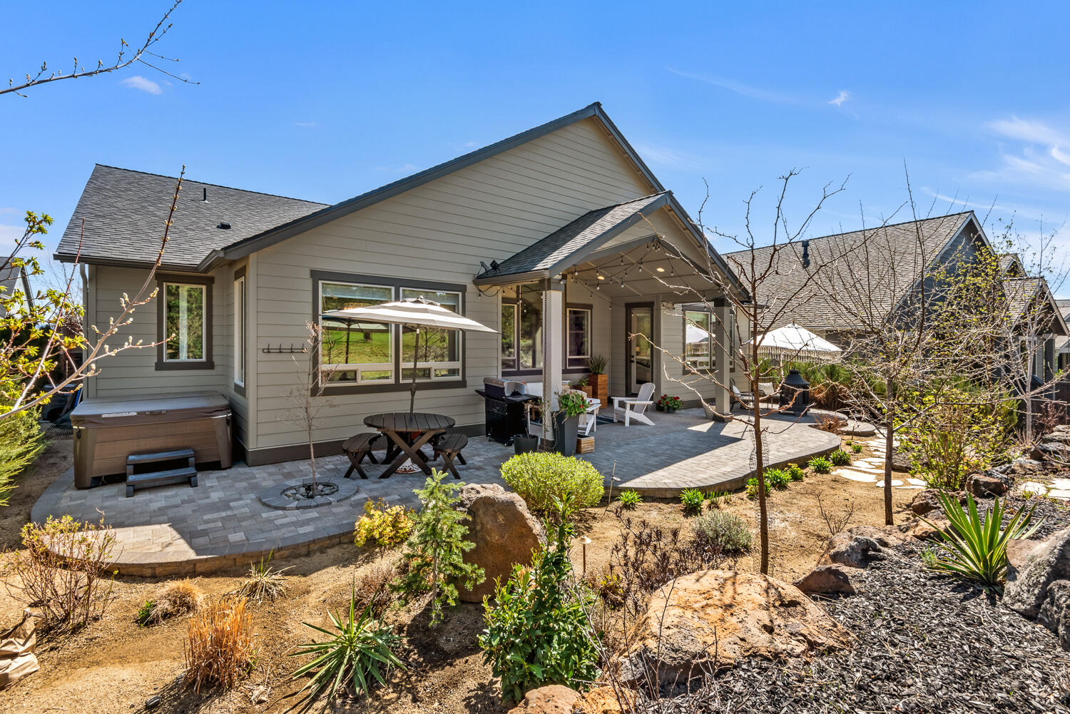 3059 NW Hidden Ridge Drive