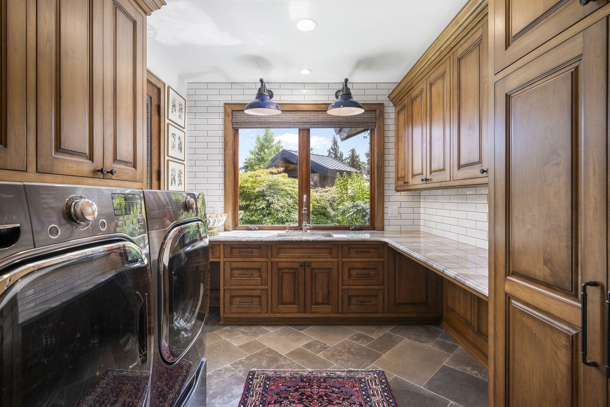 3481 NW Greenleaf Way