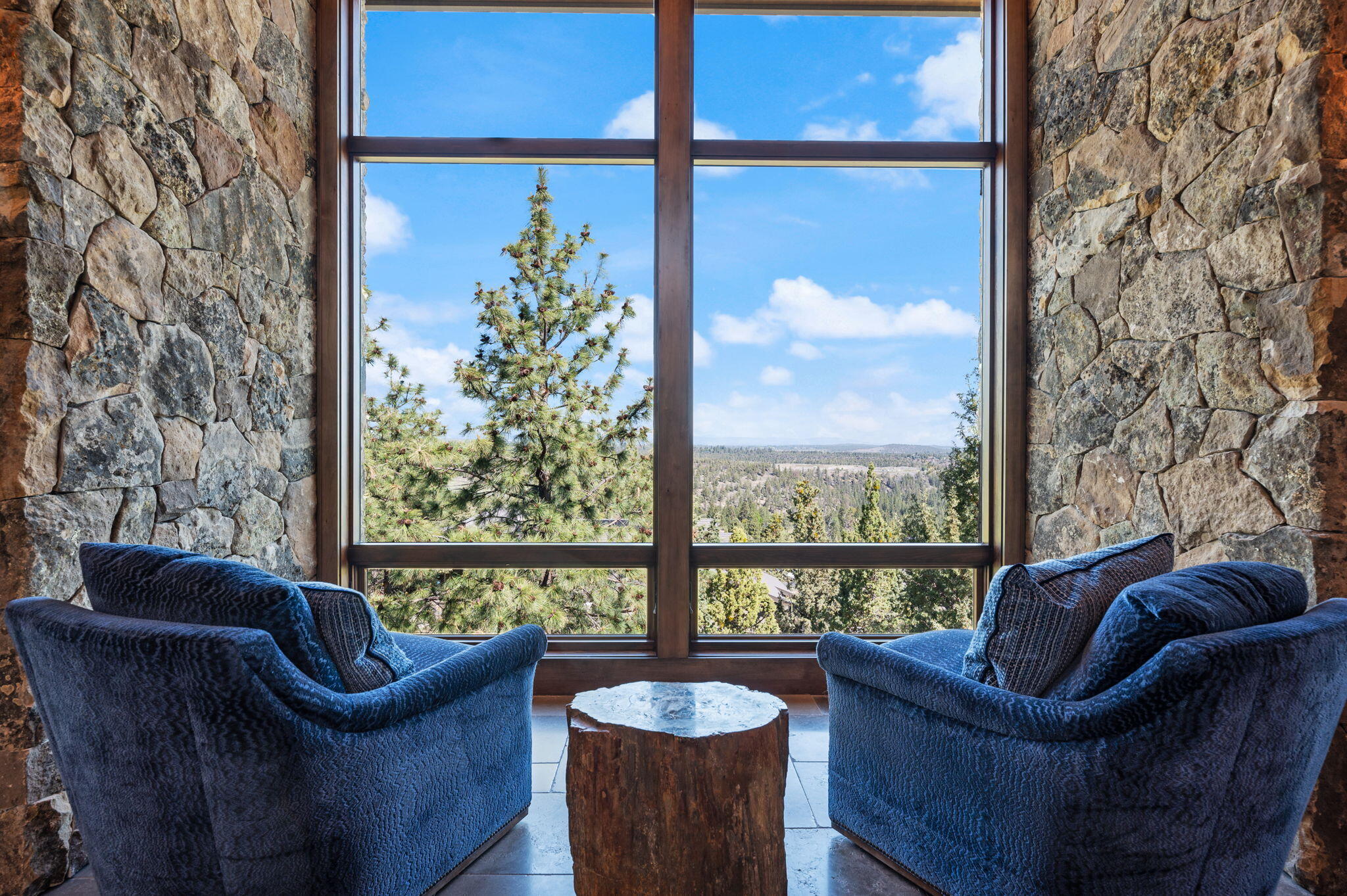 3481 NW Greenleaf Way