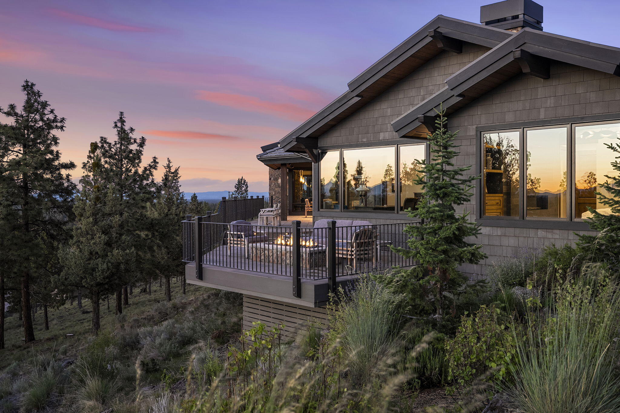 3481 NW Greenleaf Way