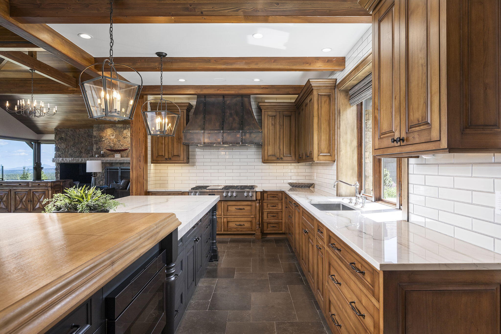 3481 NW Greenleaf Way