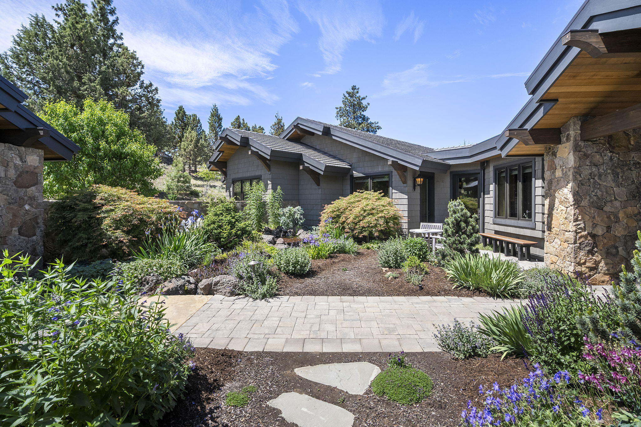 3481 NW Greenleaf Way