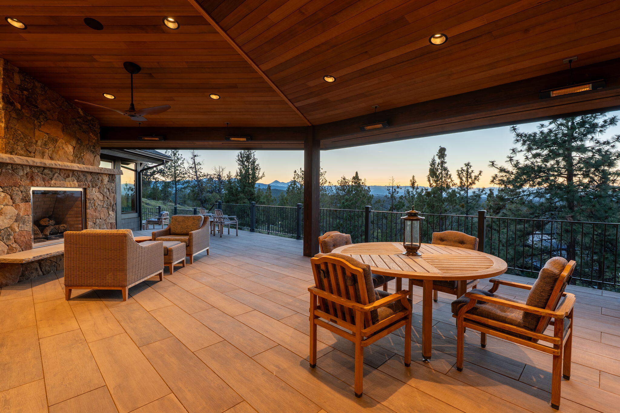 3481 NW Greenleaf Way