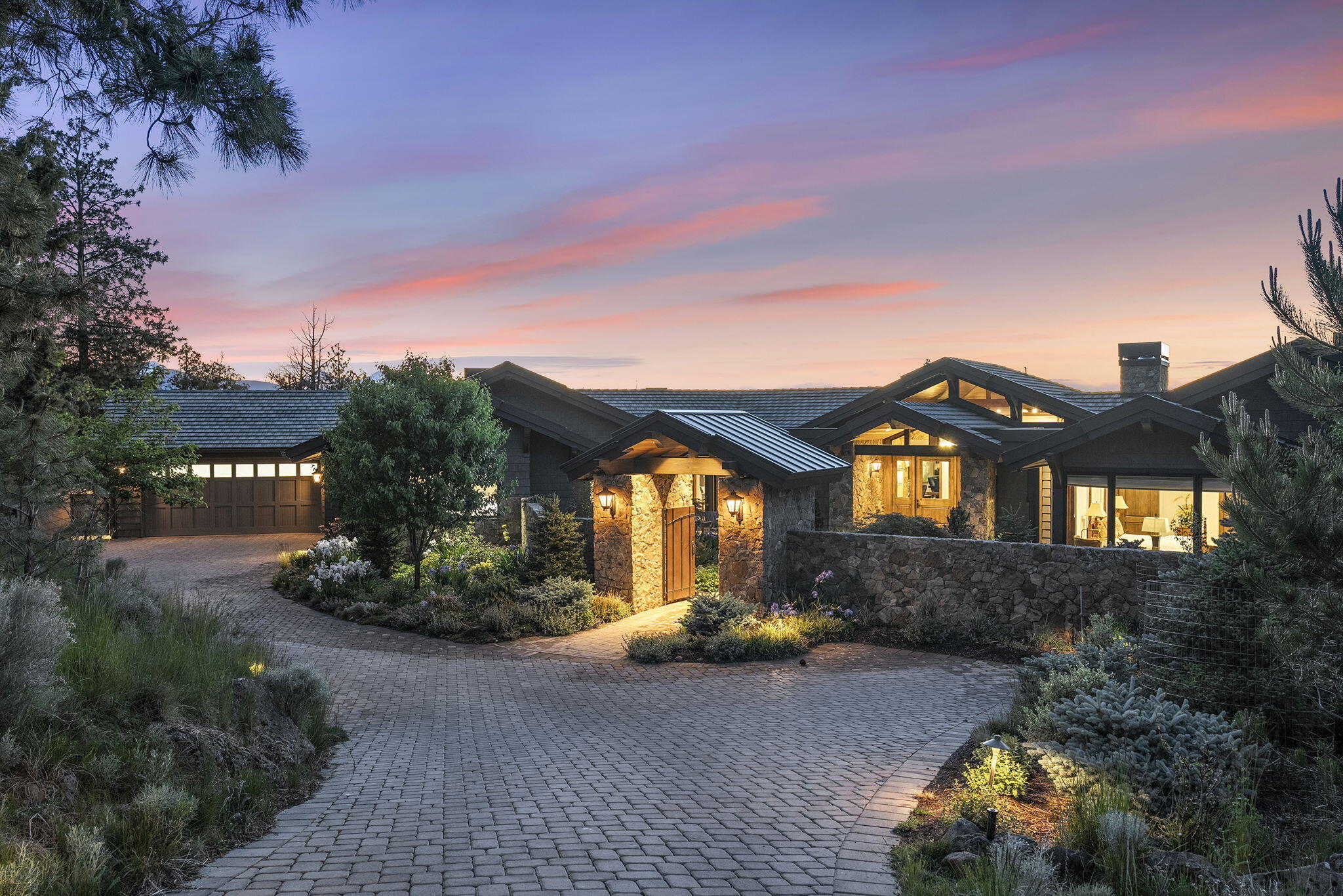 3481 NW Greenleaf Way