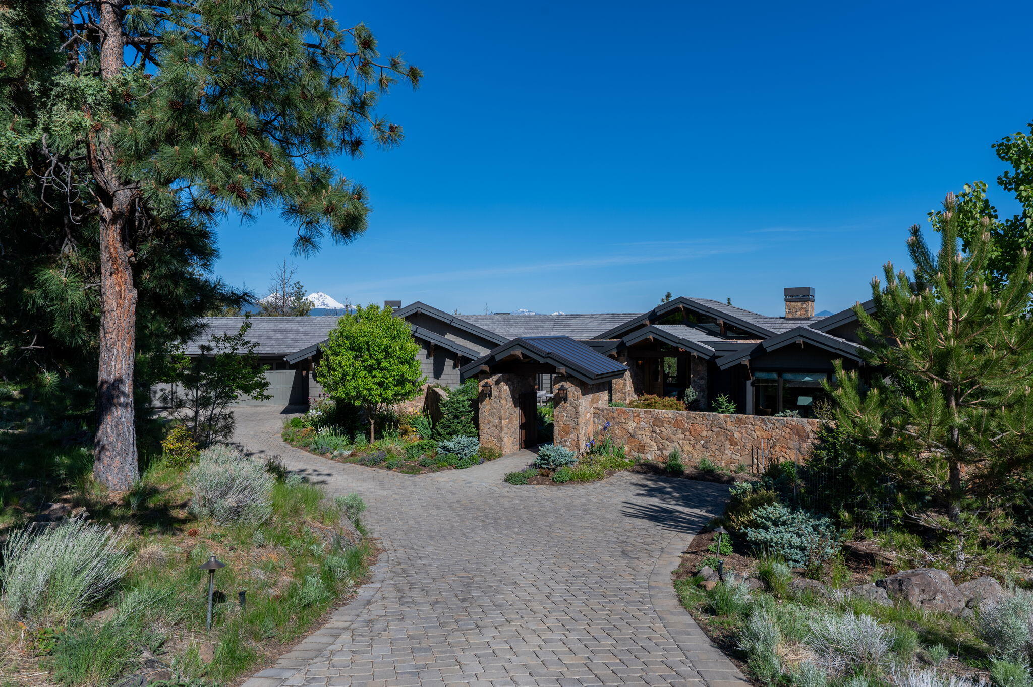 3481 NW Greenleaf Way