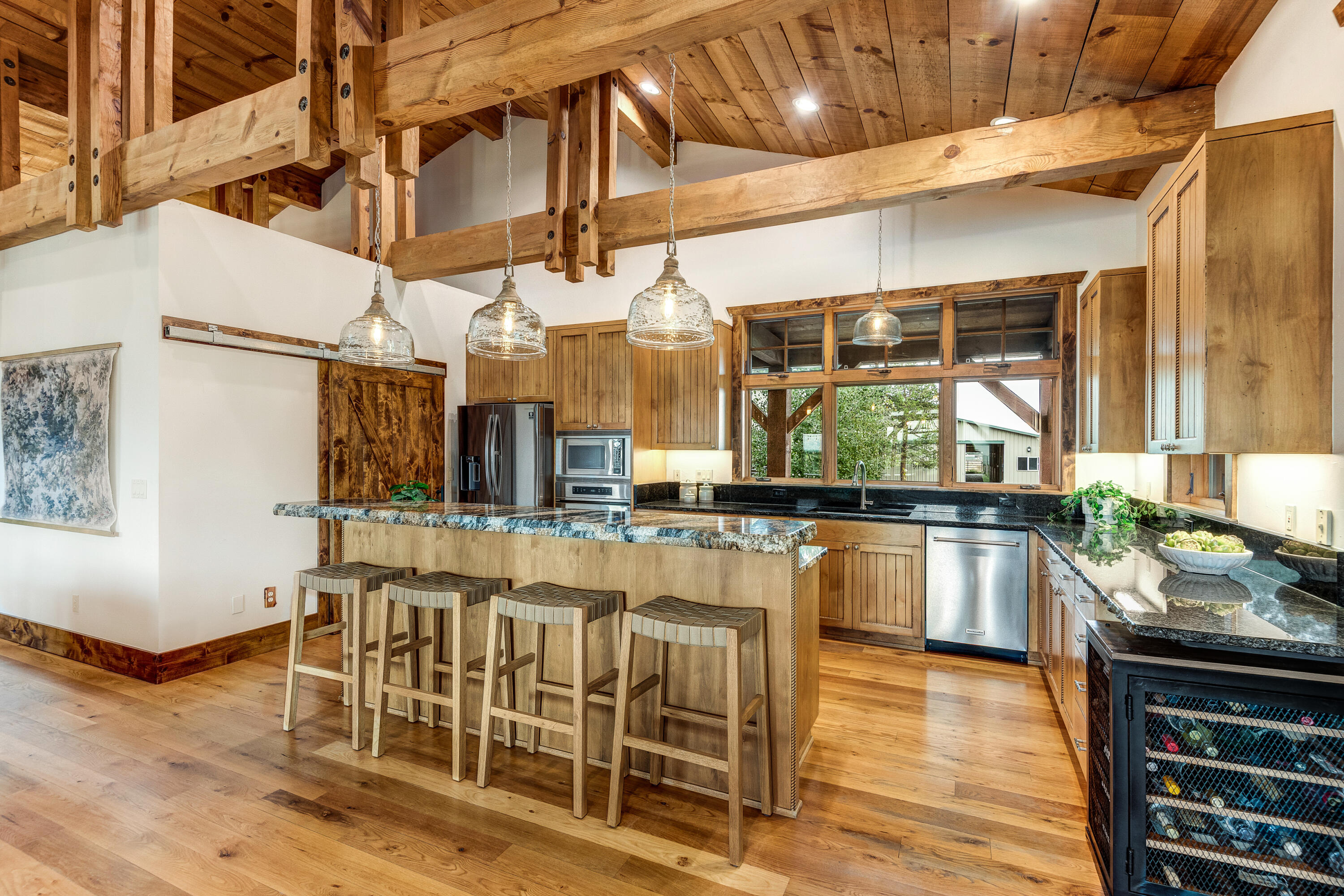 66240 White Rock Loop