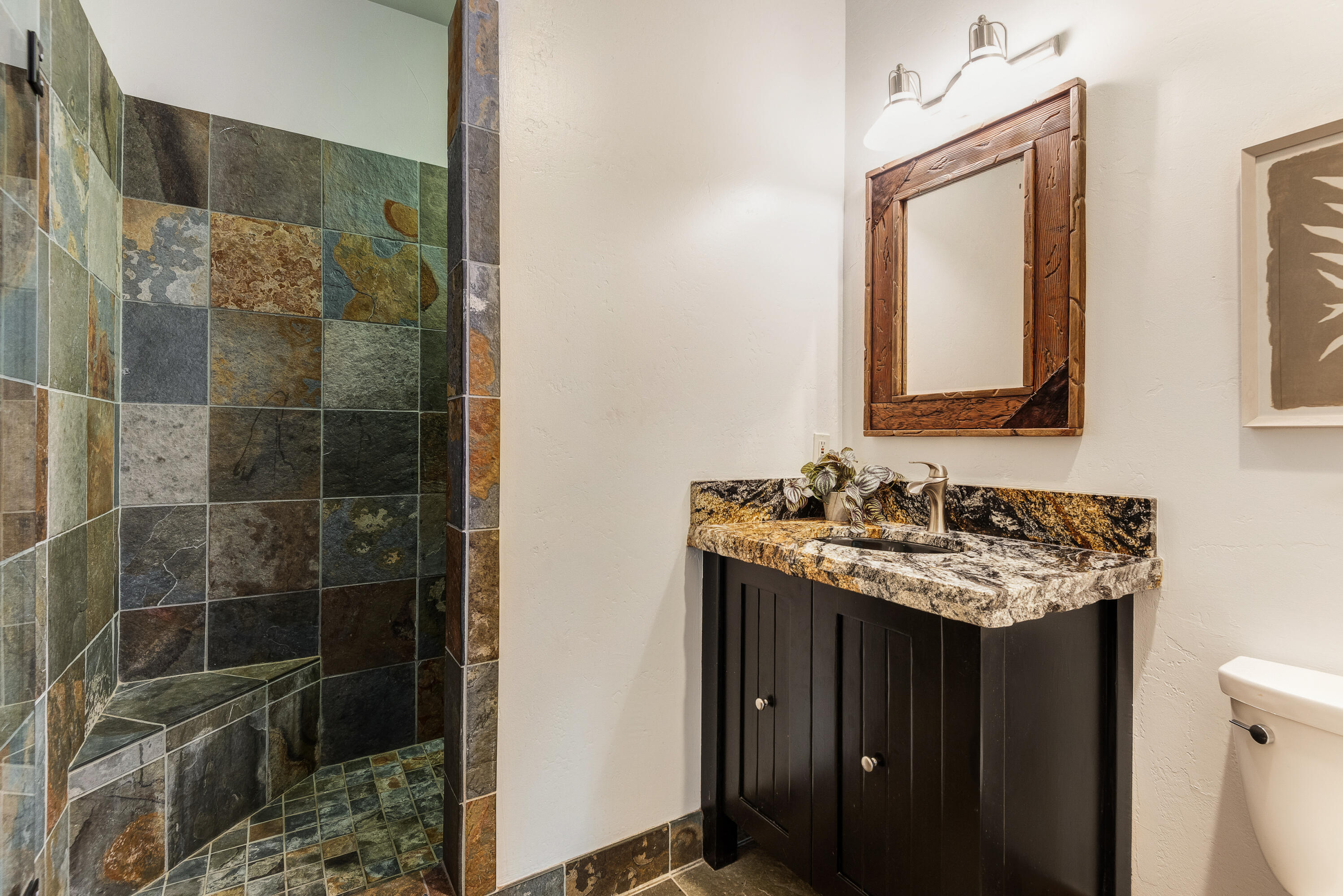 66240 White Rock Loop