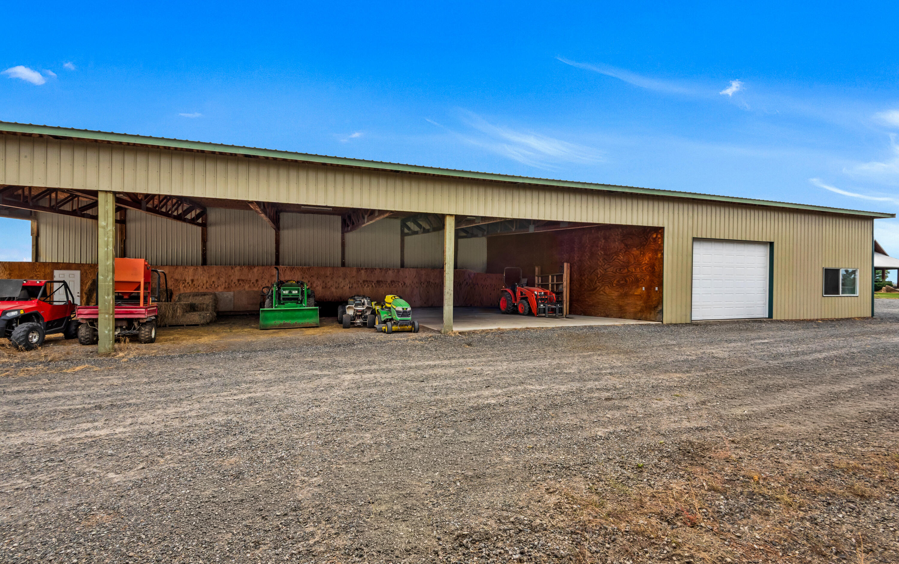 66240 White Rock Loop