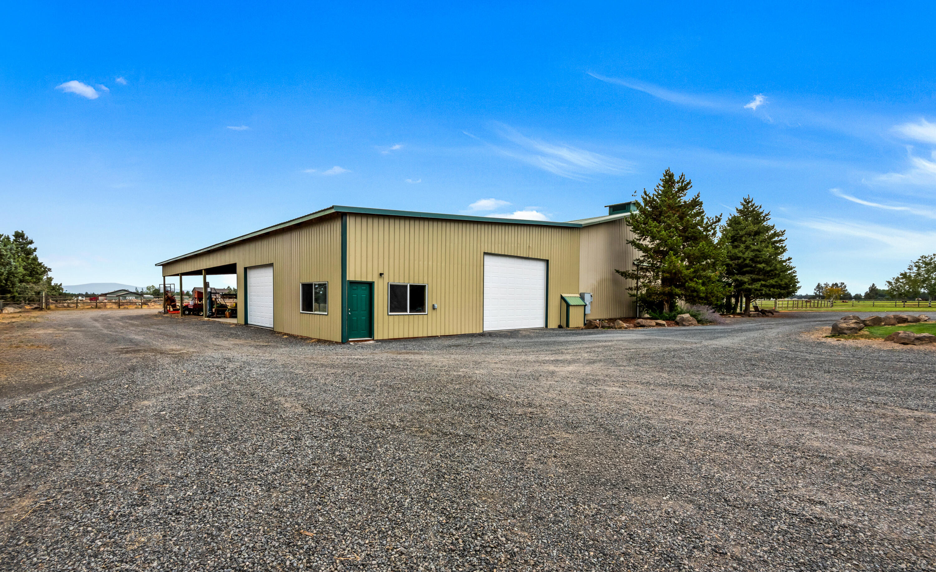 66240 White Rock Loop