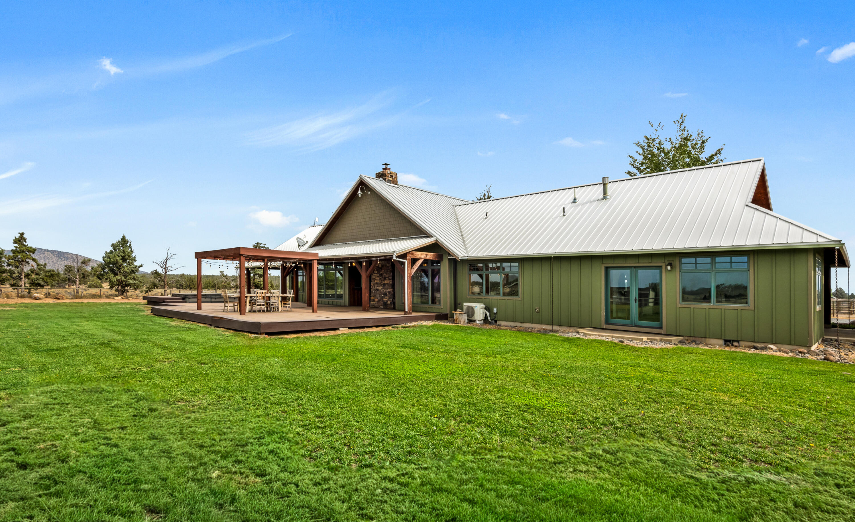 66240 White Rock Loop