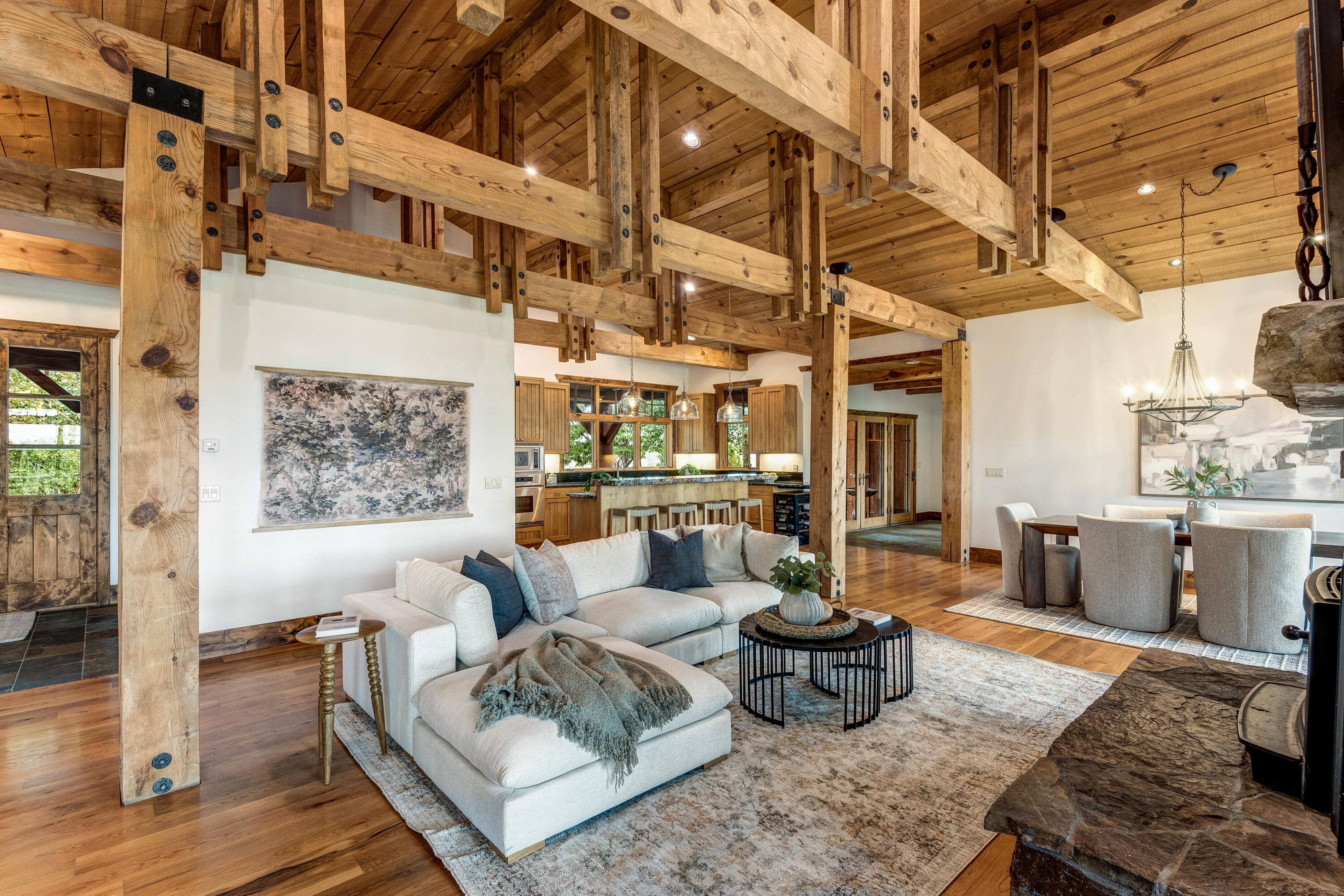 66240 White Rock Loop