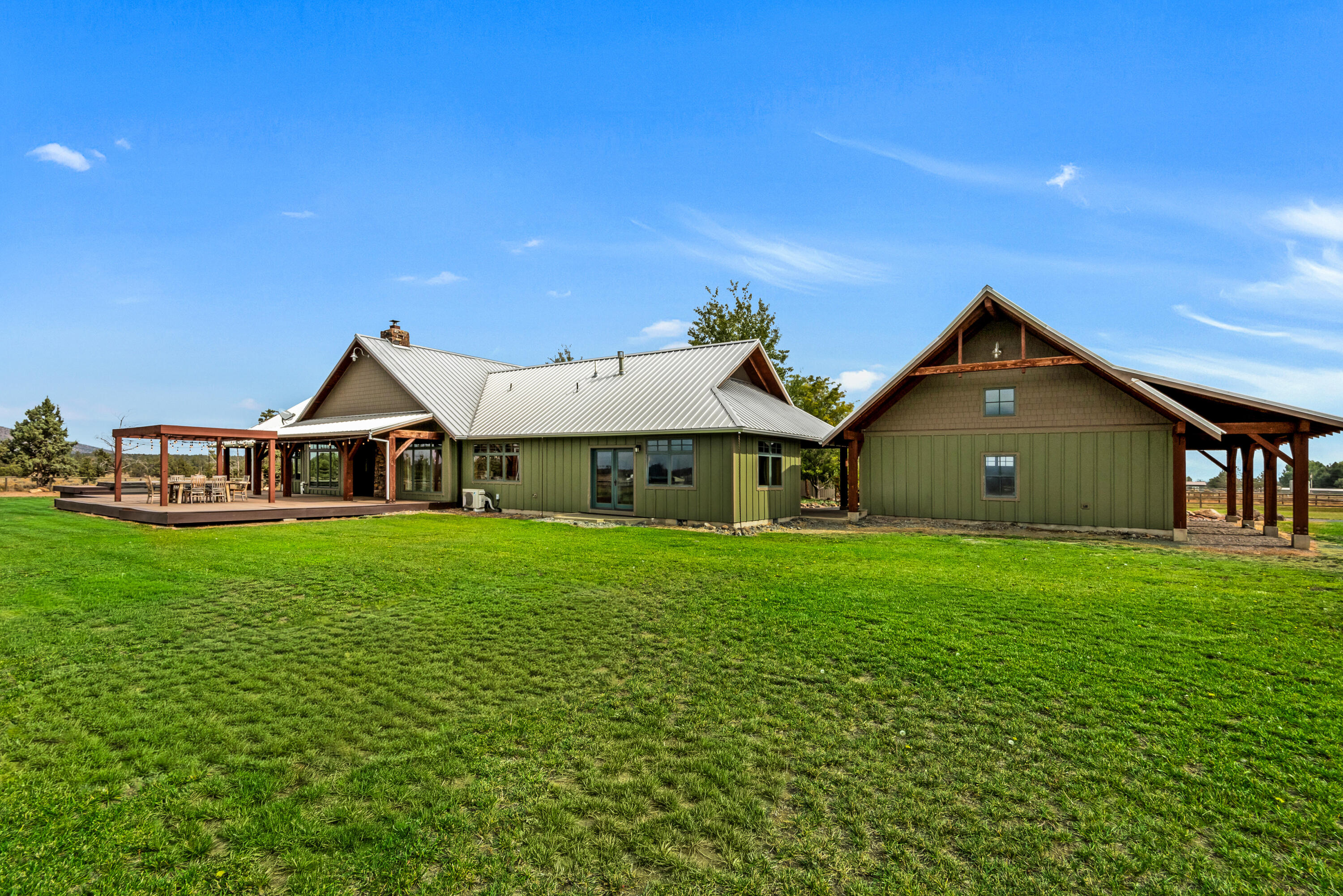 66240 White Rock Loop