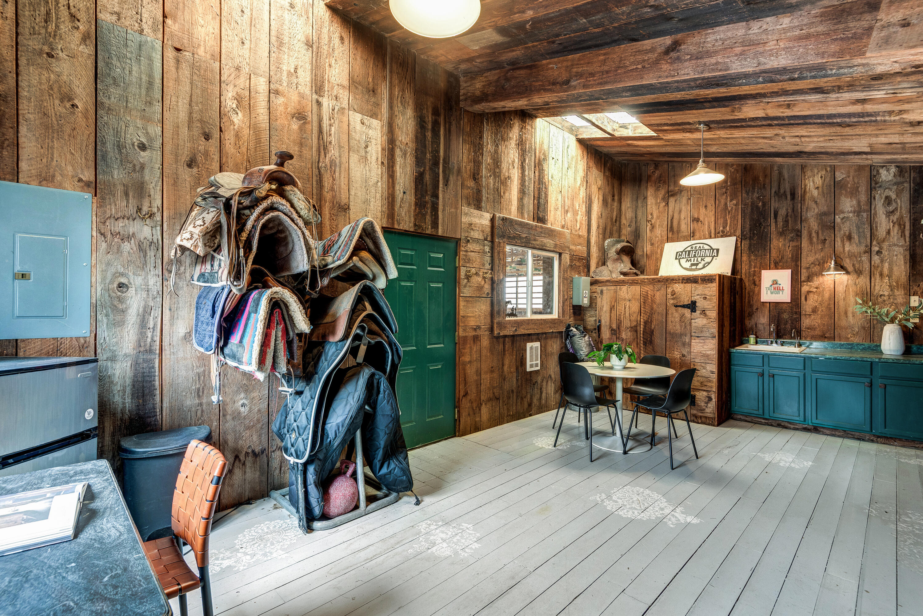 66240 White Rock Loop