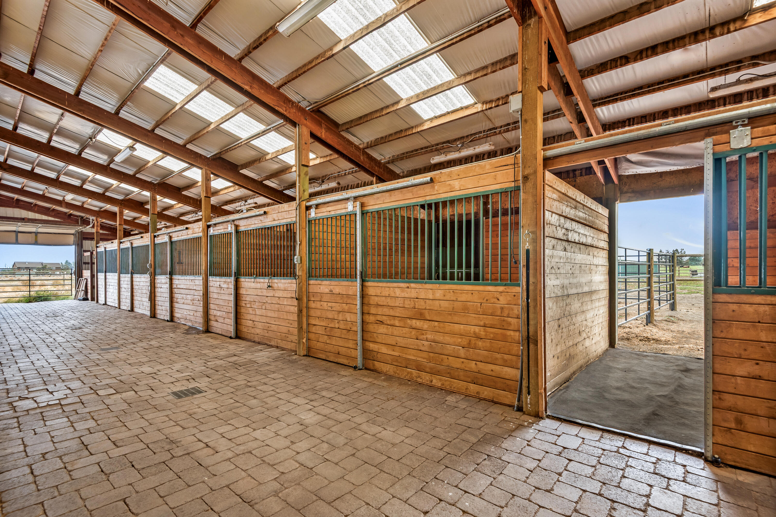66240 White Rock Loop