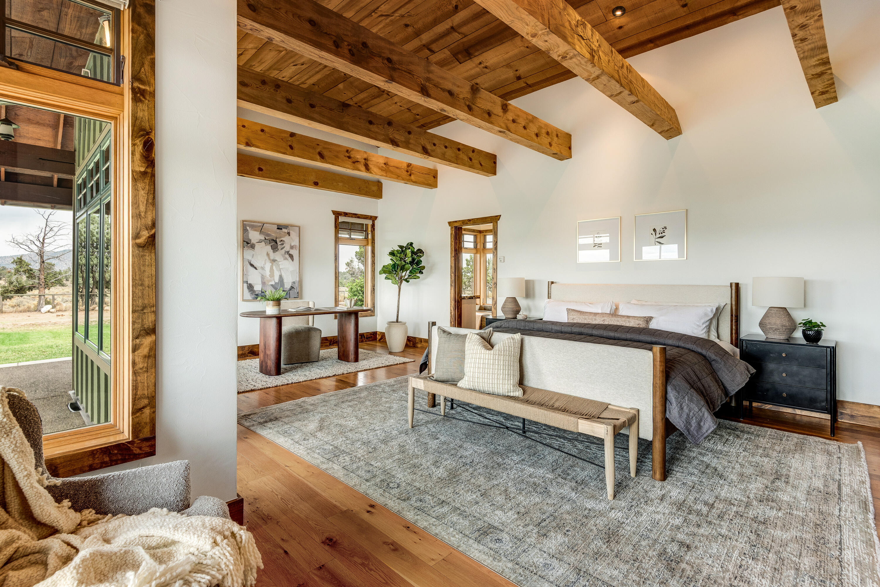 66240 White Rock Loop
