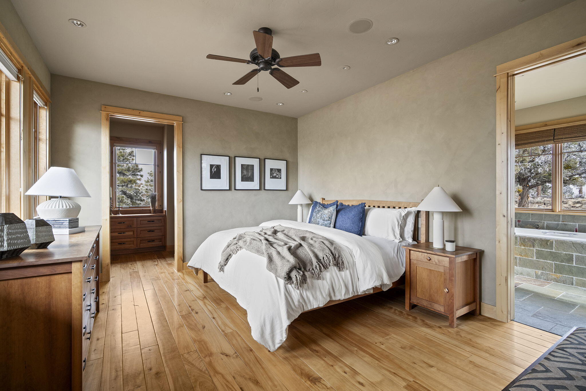 1838 NW Wild Rye Circle