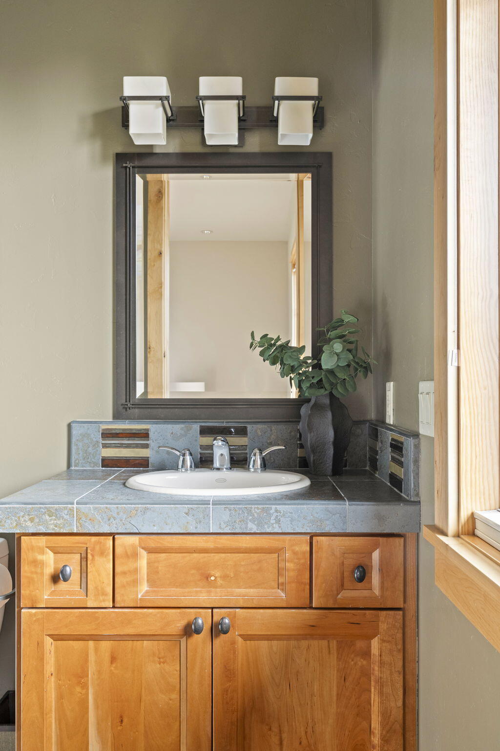 1838 NW Wild Rye Circle