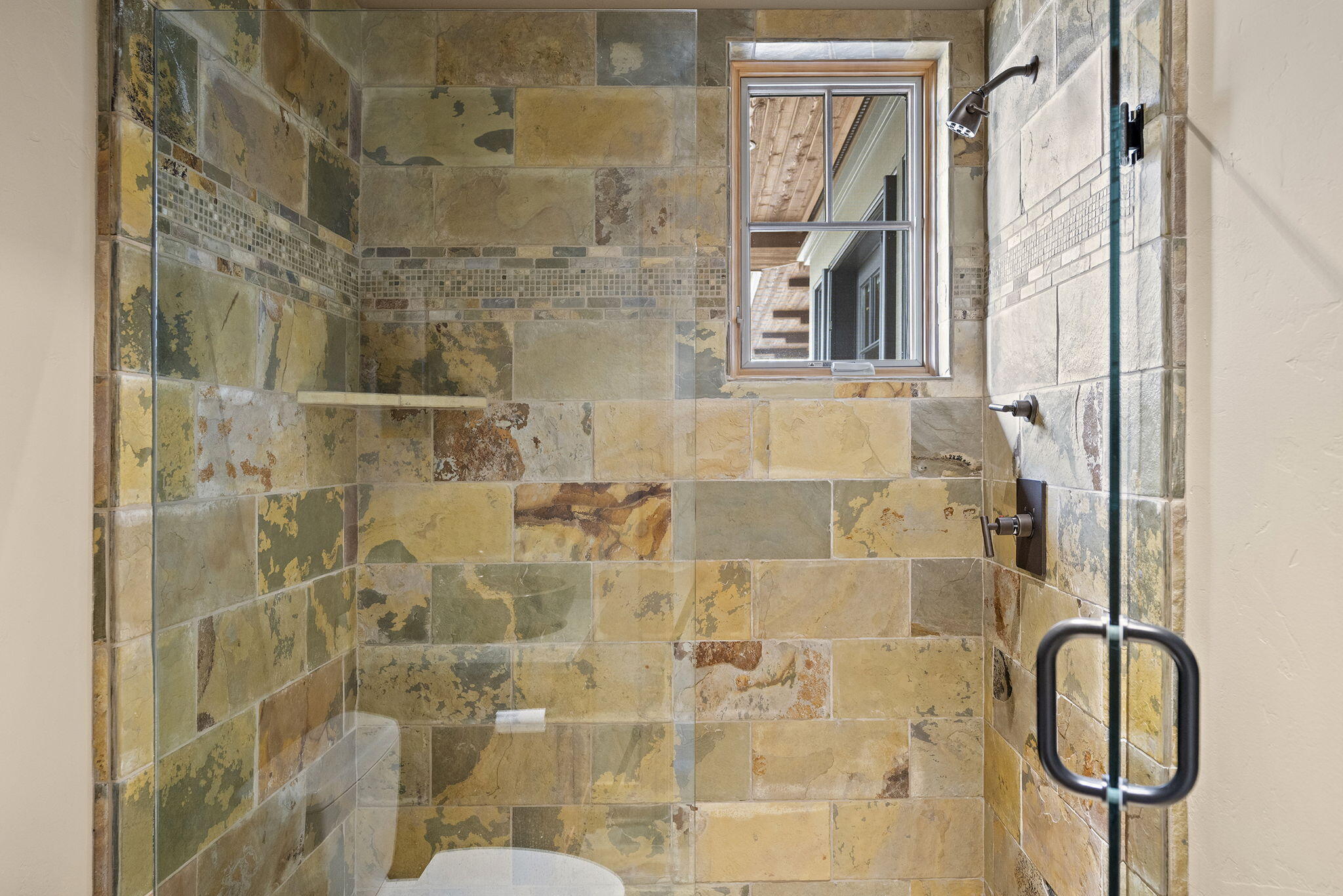 1838 NW Wild Rye Circle