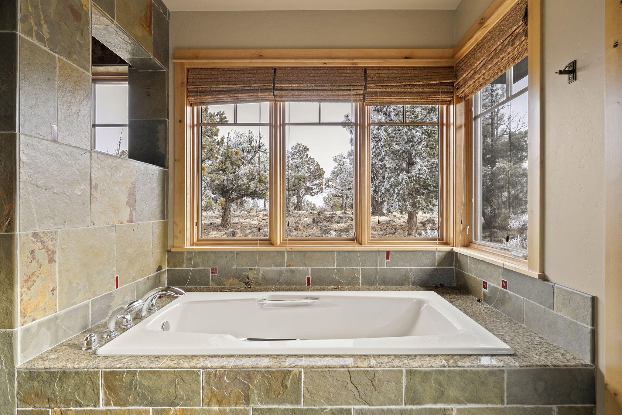 1838 NW Wild Rye Circle