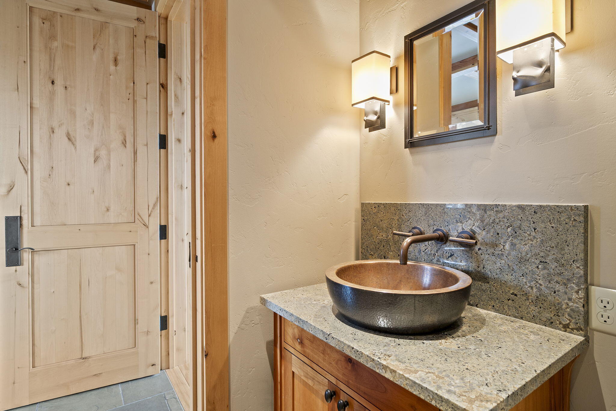 1838 NW Wild Rye Circle