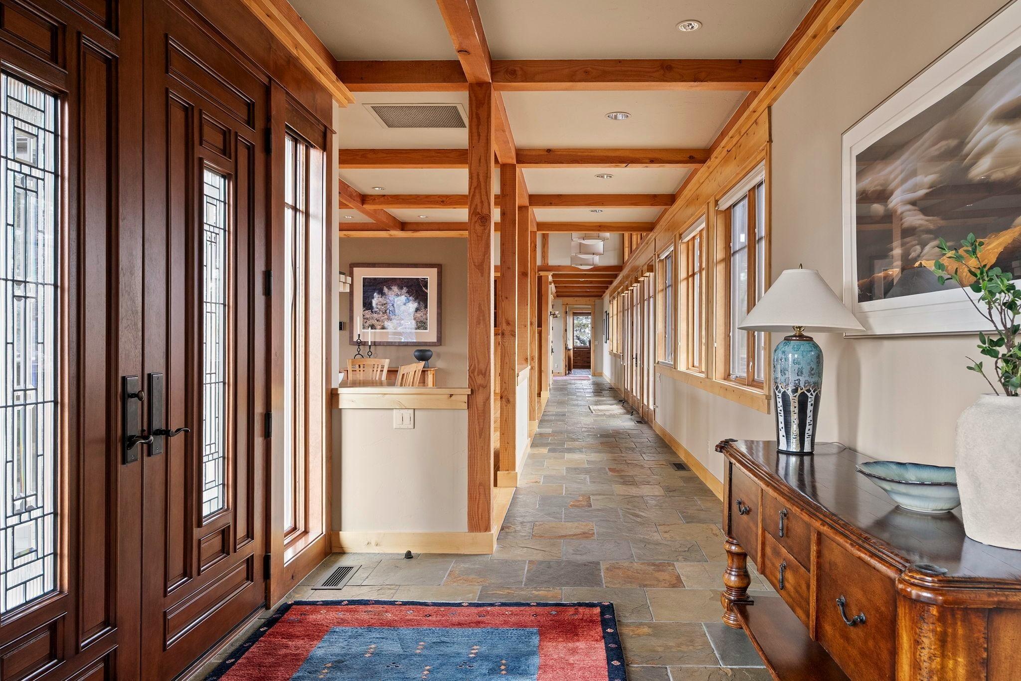 1838 NW Wild Rye Circle