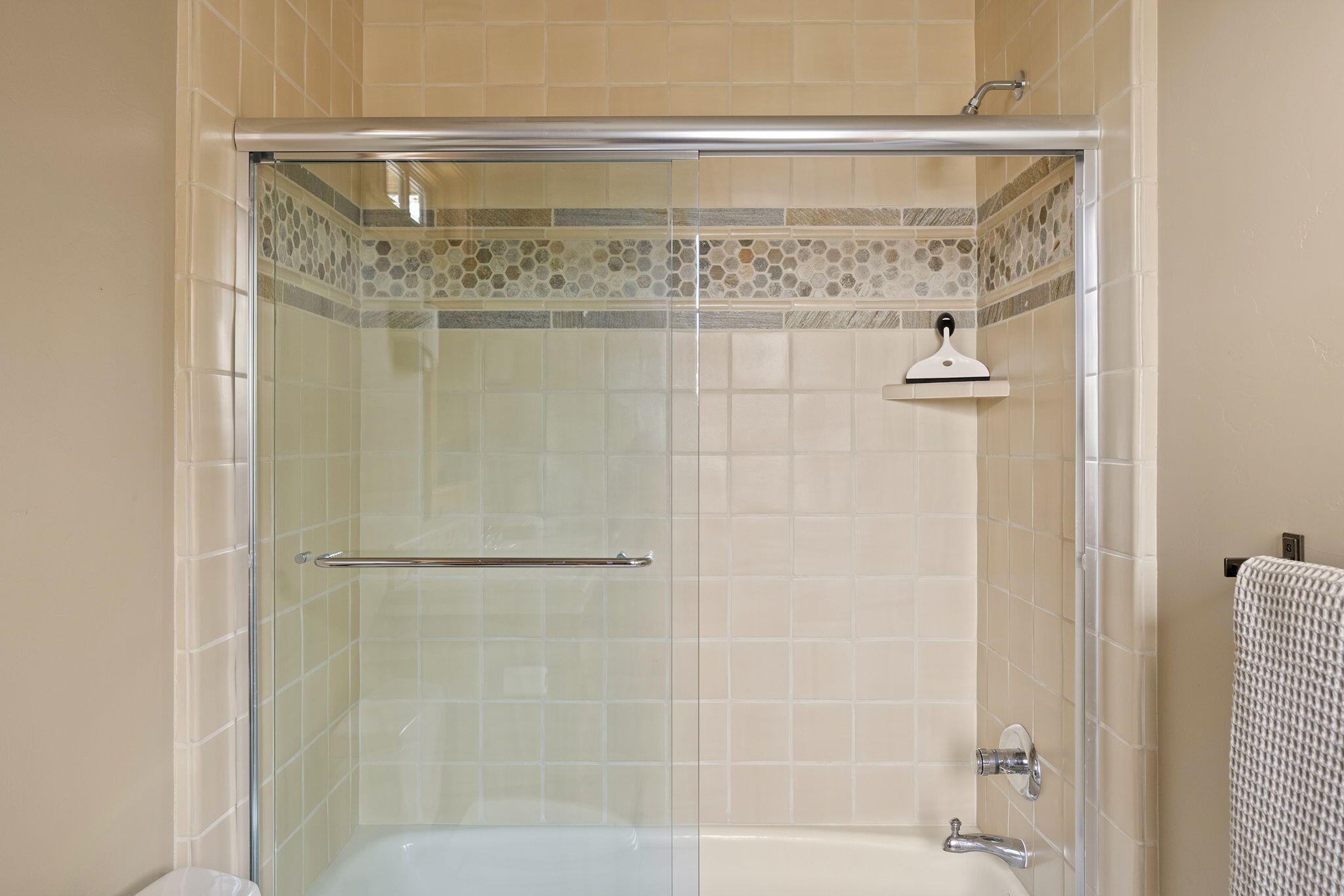 1838 NW Wild Rye Circle