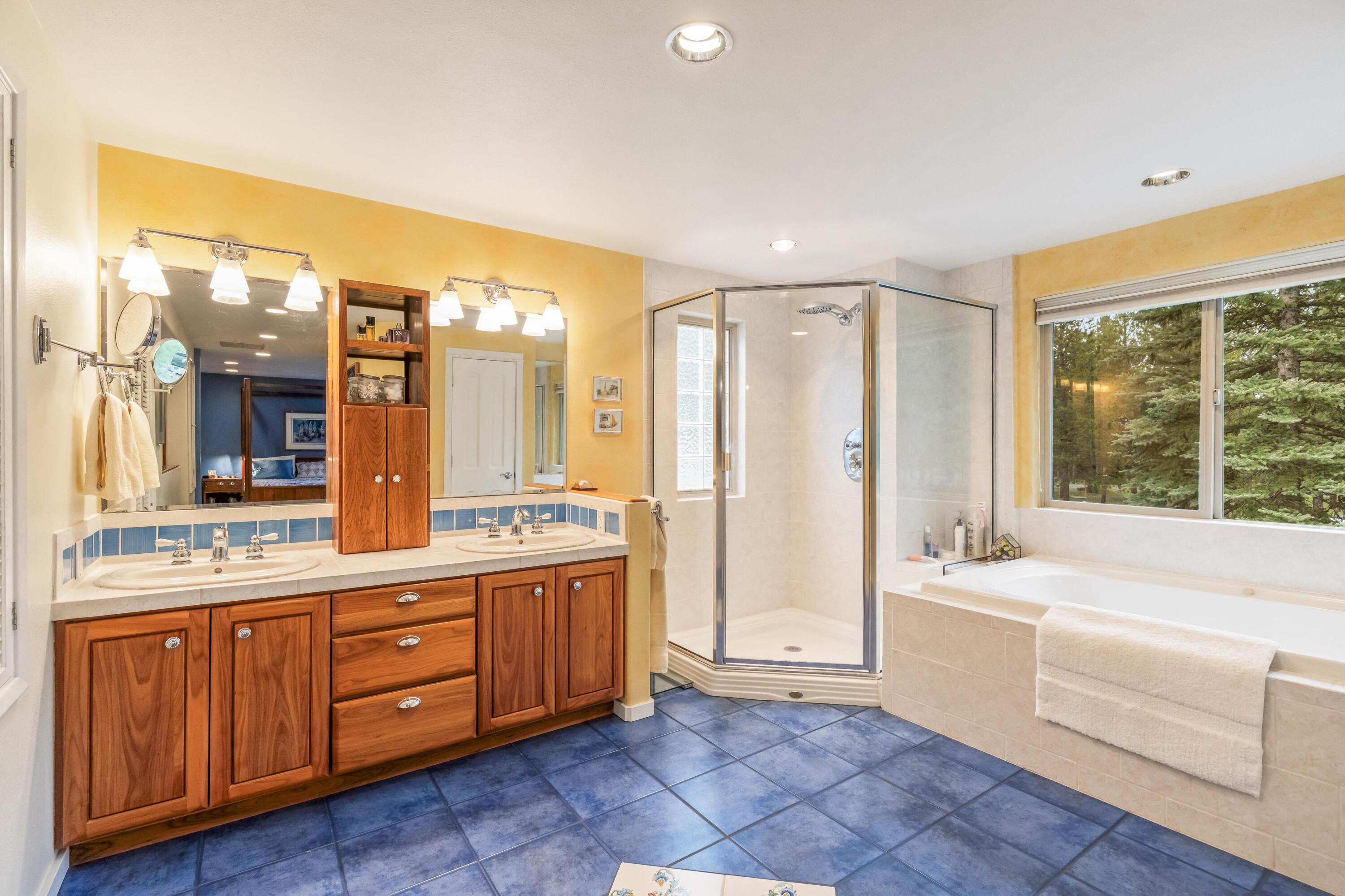 56911 Lodgepole Lane, 5