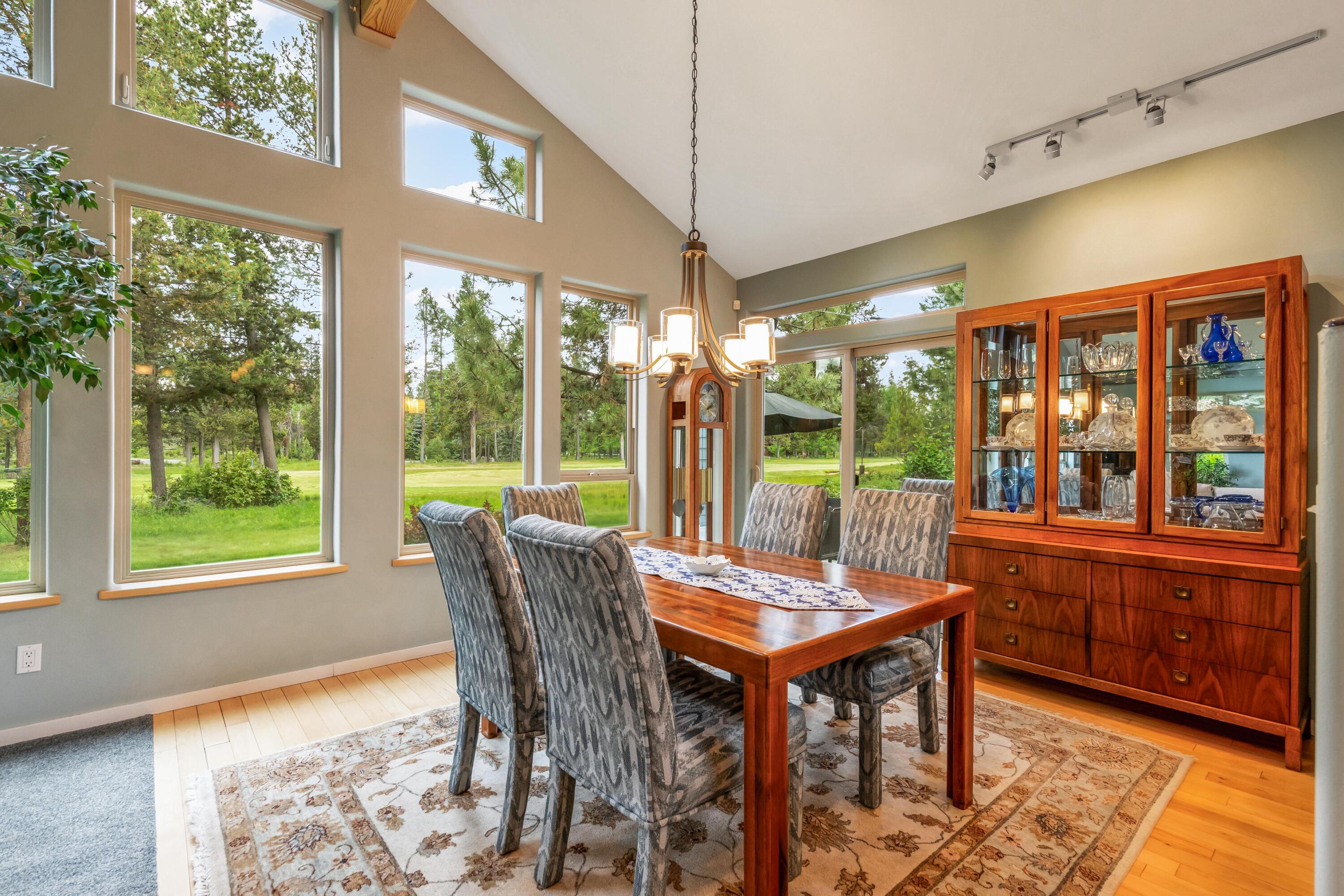 56911 Lodgepole Lane, 5