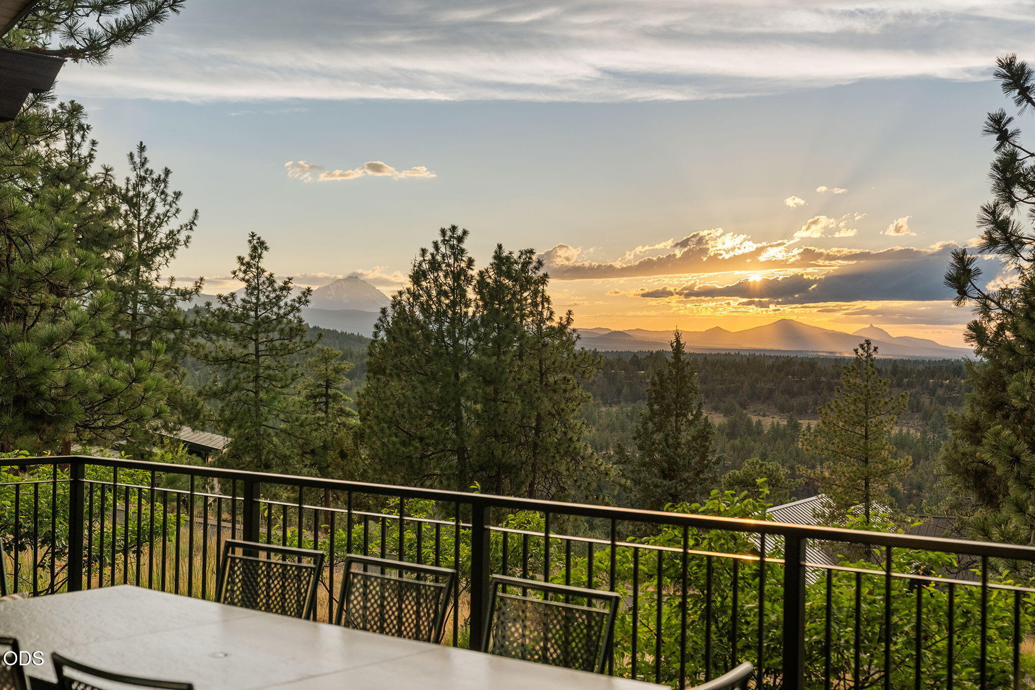1659 NW Wild Rye Circle