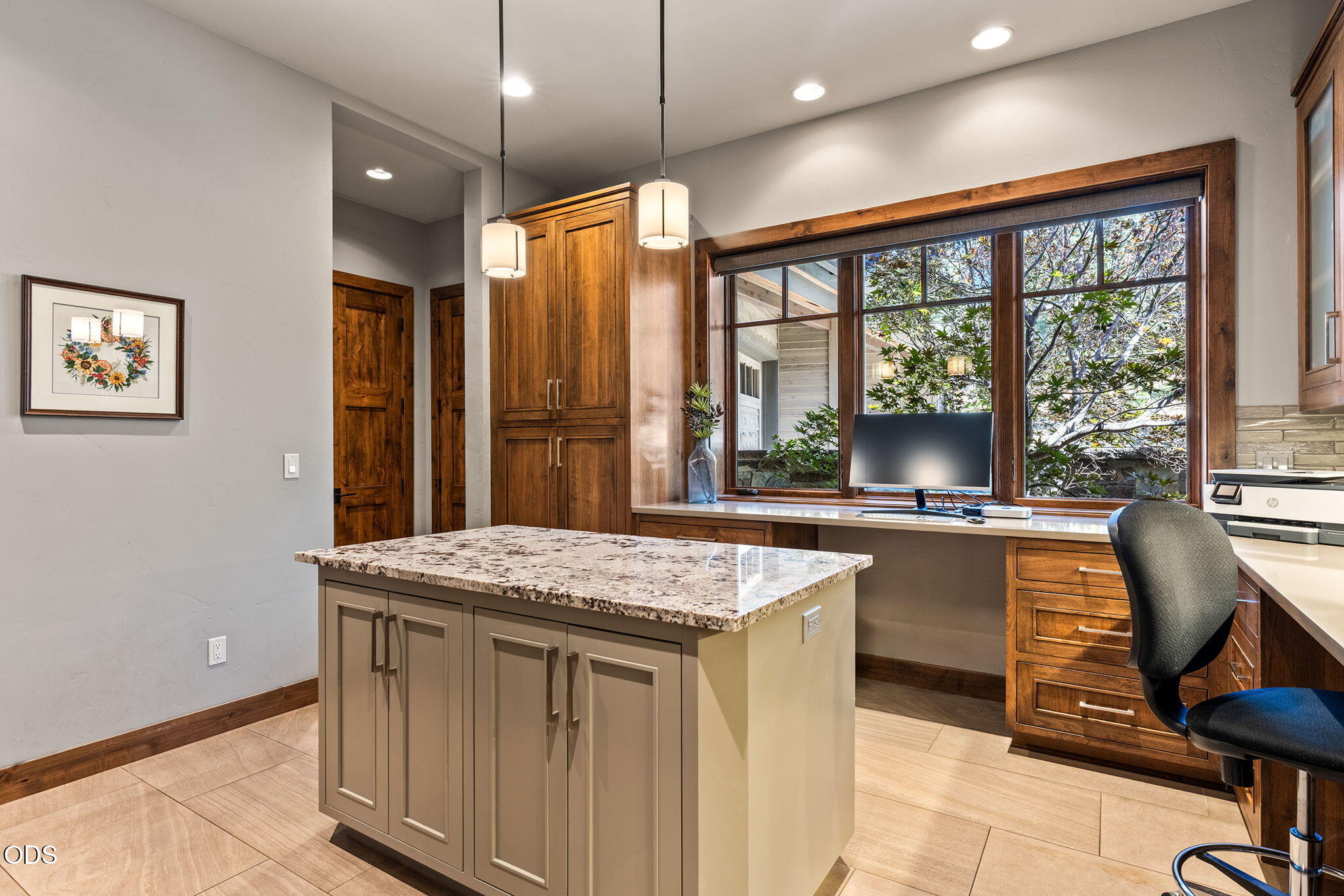1659 NW Wild Rye Circle