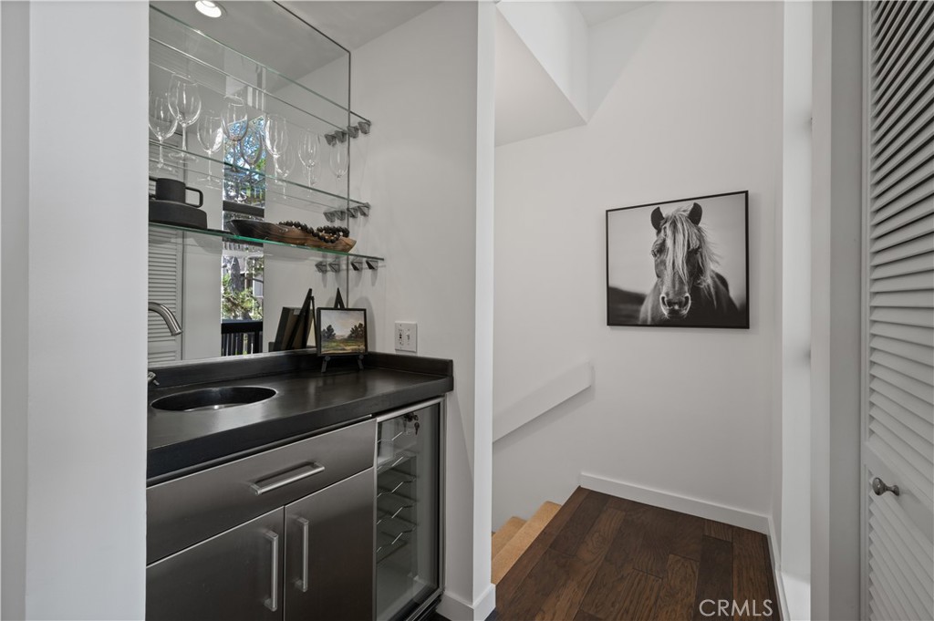 5226 Marina Pacifica Drive S 18